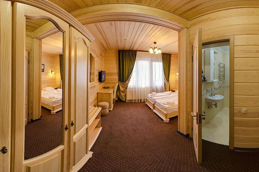Forest House Tatariv Quarto foto
