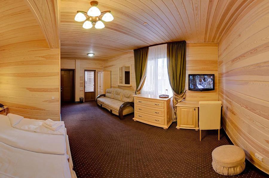 Forest House Tatariv Quarto foto