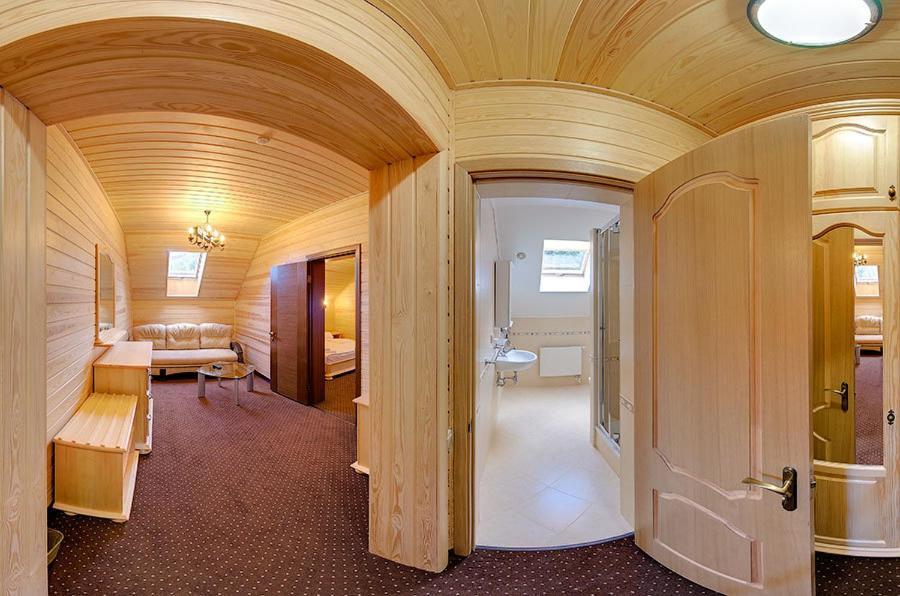 Forest House Tatariv Quarto foto